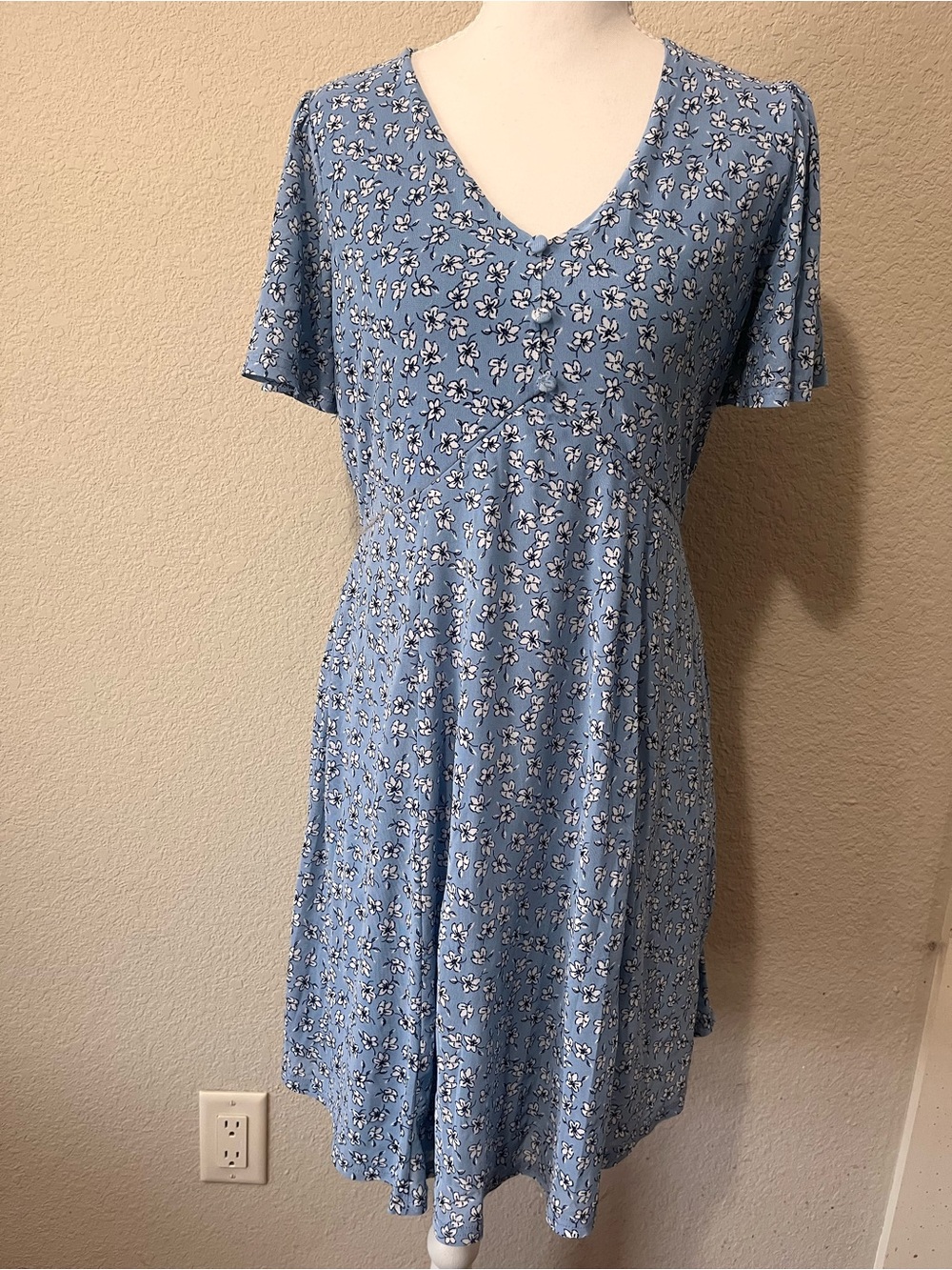 Siren Lily Blue Floral Flutter Sleeve V-Neck Mini Dress